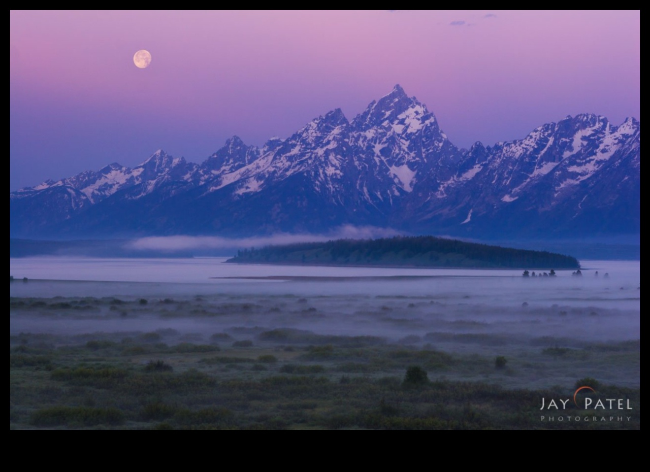Αποτυπώστε το μαγευτικό έδαφος της Σελήνης με αυτές τις συμβουλές 3 Lunar Landscapes: Mastering Techniques for Shooting the Moon's Majestic Terrain