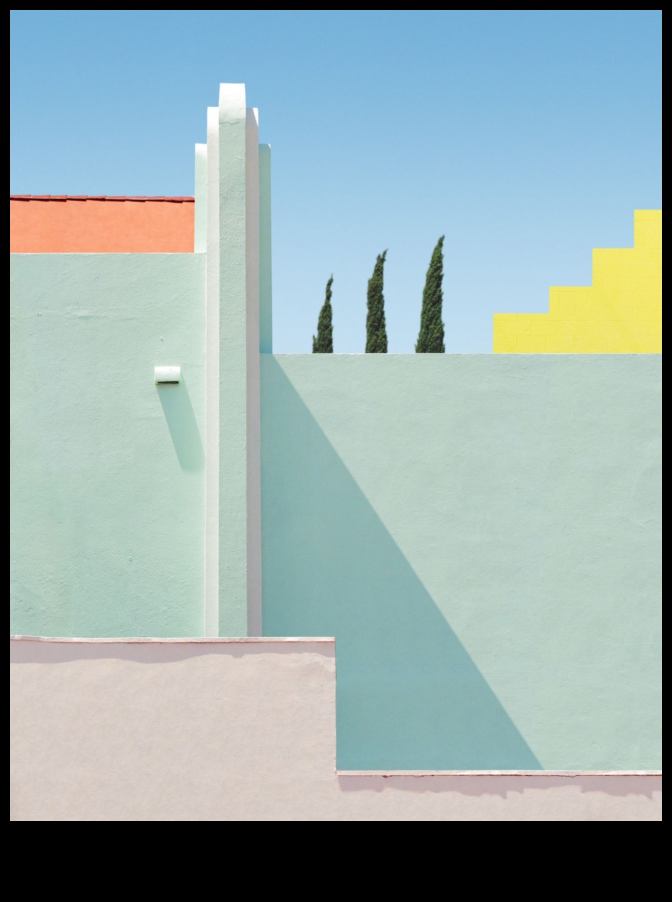 City of Shadows: Architectural Photography Unveiled Brilliance