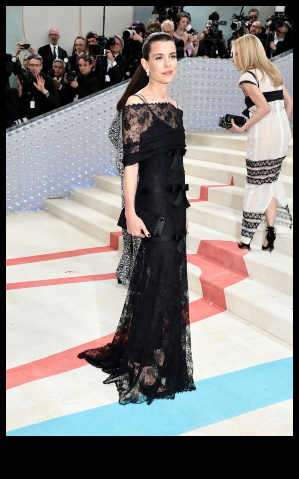 Κόκκινο χαλί δικαιώματα: Διασημότητες που ταιριάζουν σε βασιλιάδες