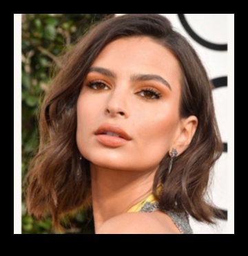 Effortless Elegance Ένας οδηγός για μινιμαλιστικό βραδινό μακιγιάζ 2 Αβίαστη κομψότητα: Η δύναμη των μινιμαλιστικών τεχνικών βραδινού μακιγιάζ