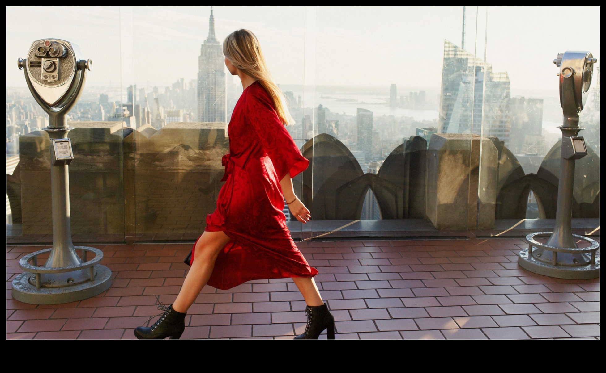 City Lights, Fashion Heights: Πετάξτε στα ύψη στην Urban Elegance