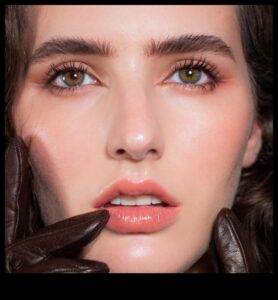 Glamourous back-to-school makeup: Επίτευξη χωρίς κόπο ομορφιά για μαθητές