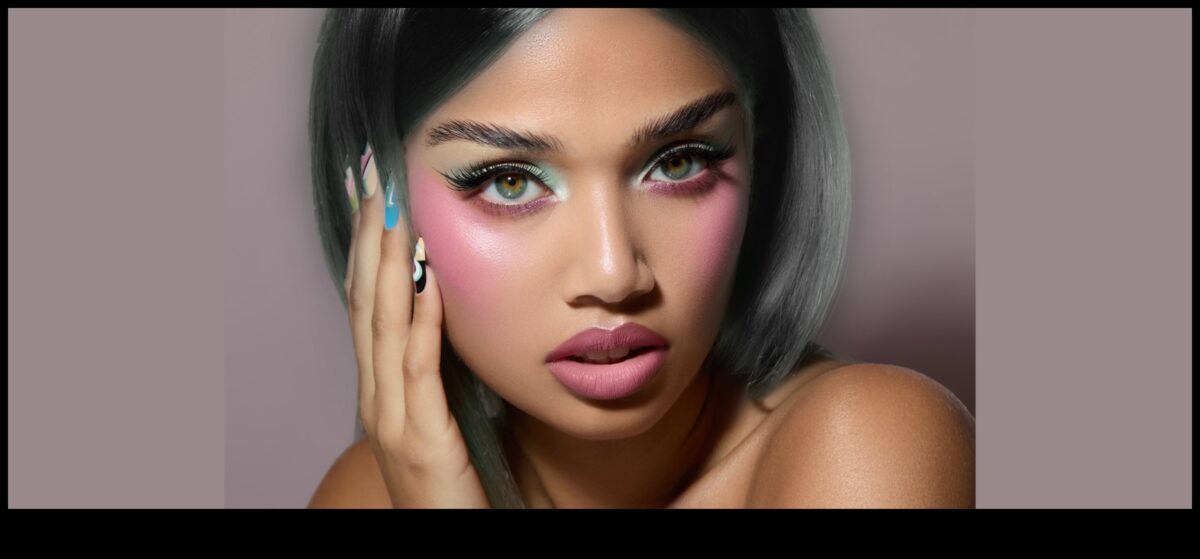 Έντονο ρουζ για Party-Ready: Embracing Statement Cheek Colors in Makeup