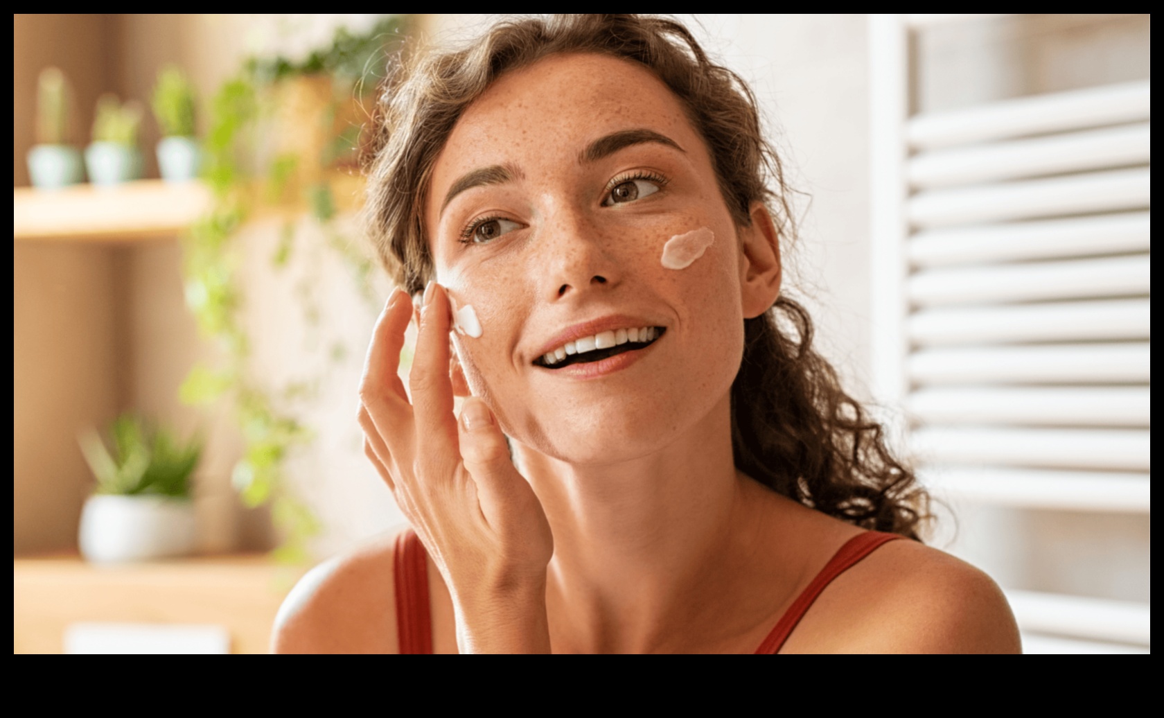 Η επένδυση στην περιποίηση της επιδερμίδας σας από καμβά είναι η βάση για εντυπωσιακό μακιγιάζ 1 Επένδυση στον καμβά σας: Γιατί η περιποίηση του δέρματος είναι το πρώτο βήμα για εκπληκτικό μακιγιάζ